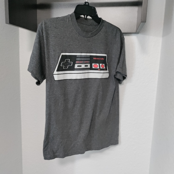 Nintendo Game Controller Gray T Shirt Size M - Picture 8 of 8